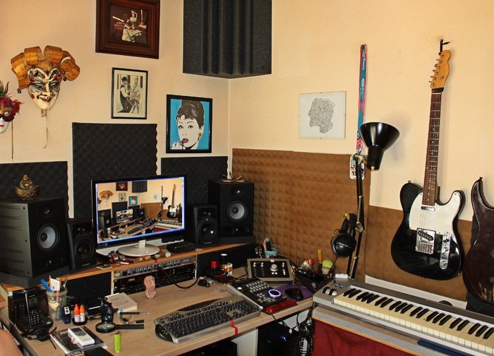 studio-home-studio-2367989.jpg