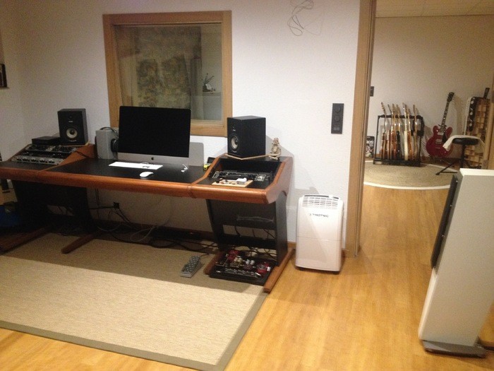 studio-home-studio-2397310.jpg