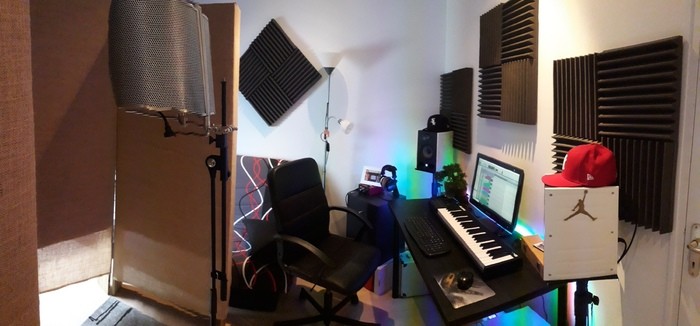 studio-home-studio-2658388.jpg
