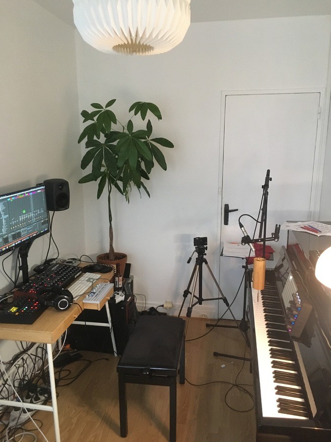 studio-home-studio-3125252.jpeg