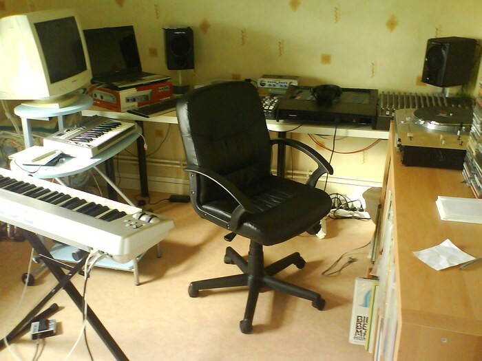 studio-home-studio-3343898.jpg