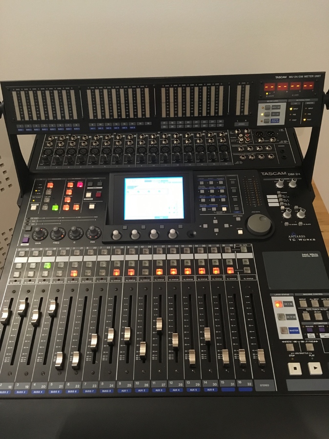 Tascam DM-24 image (#1848375) - Audiofanzine