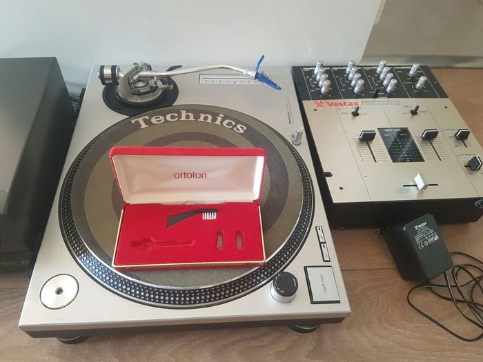 Technics SL-1200 MK2 image (#1748344) - Audiofanzine