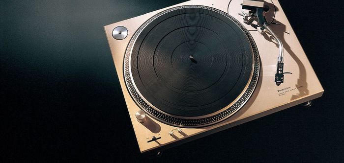 technics-sl-1210-mk7-3162585.jpeg