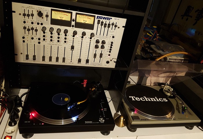 technics-sl-1210-mk7-3408284.jpg