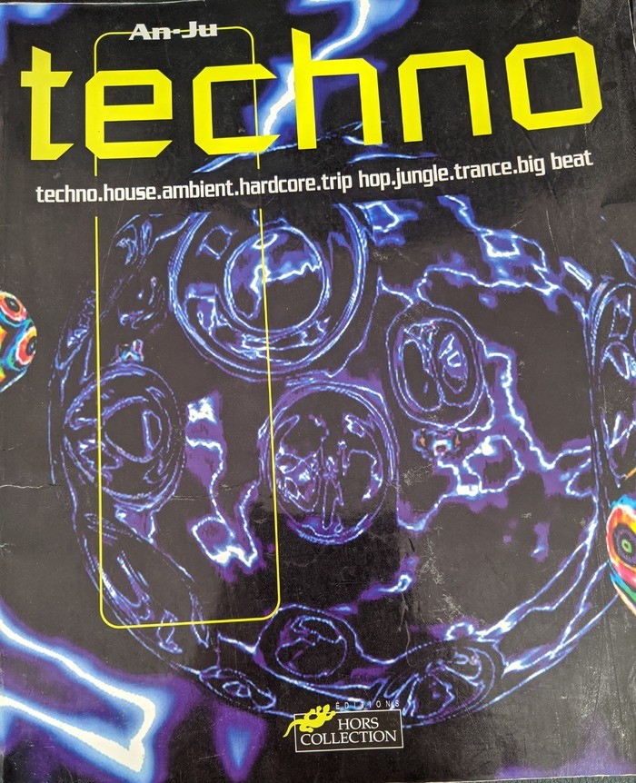 techno-2957488.jpg