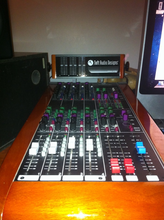 Photo Toft Audio Designs ATB04M Toft Audio Designs ATB04M (4941