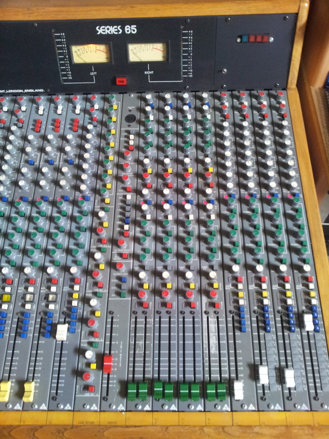 Photo Trident Series 65 : Trident Series 65 (5691) (#1873592