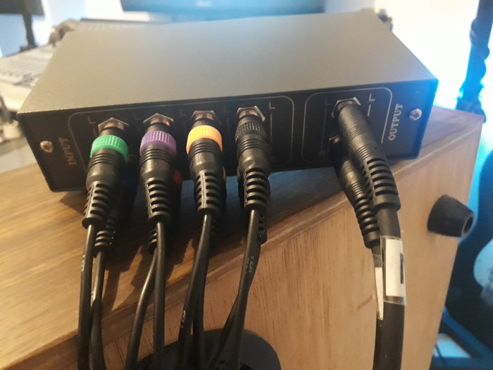 Passive Summing Mixer LittleOne 8x2 STM VintageMaker Audiofanzine