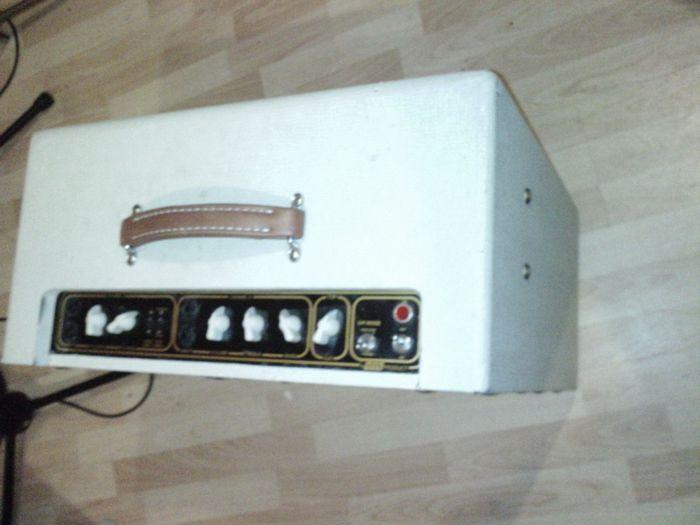 Photo Vox AC15H1TV : Vox AC15H1TV (37633) (#197346) - Audiofanzine