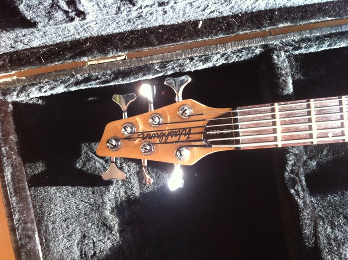 Photo Washburn XB600 Washburn XB 600 (979111) Audiofanzine