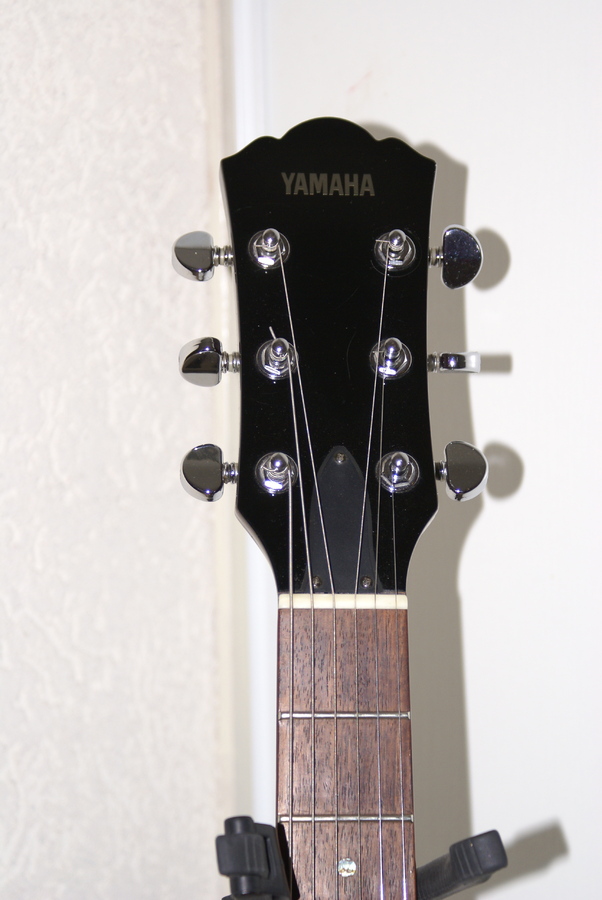 Photo Yamaha AES620HB Yamaha AES 620 HB (986364) Audiofanzine