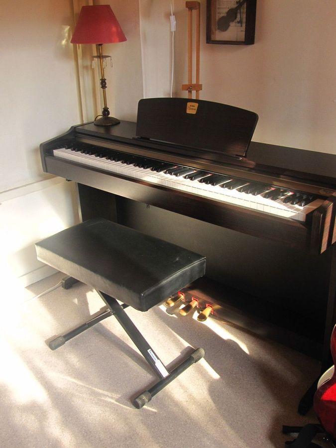 Photo Yamaha CLP115 Yamaha Clavinova CLP115 (222702) Audiofanzine