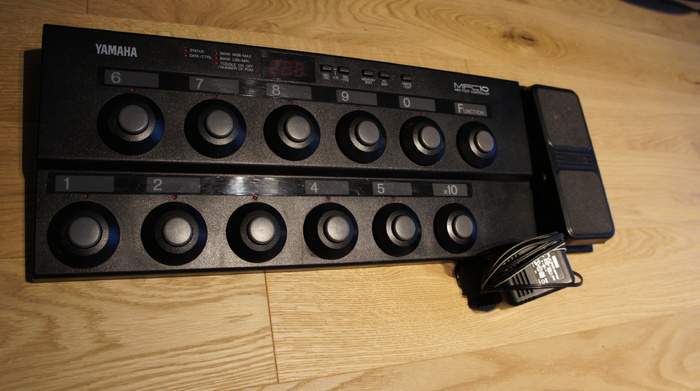 YAMAHA MFC 10 MIDI フットコントローラー アダプター付き - 楽器/器材