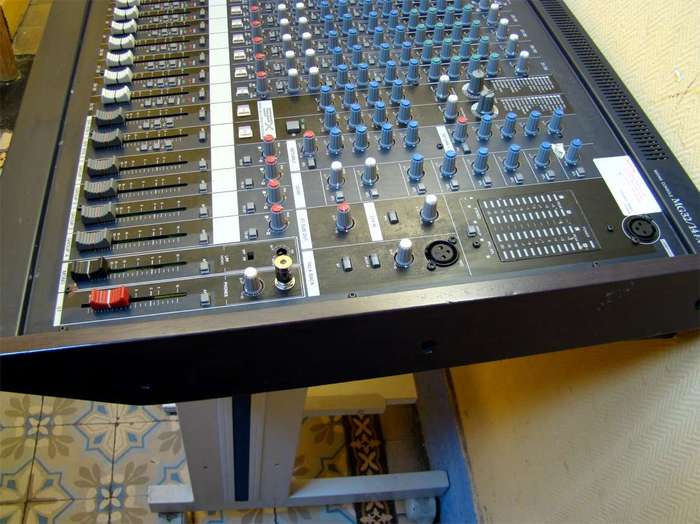 Yamaha MG32/14FX image (#408334) - Audiofanzine