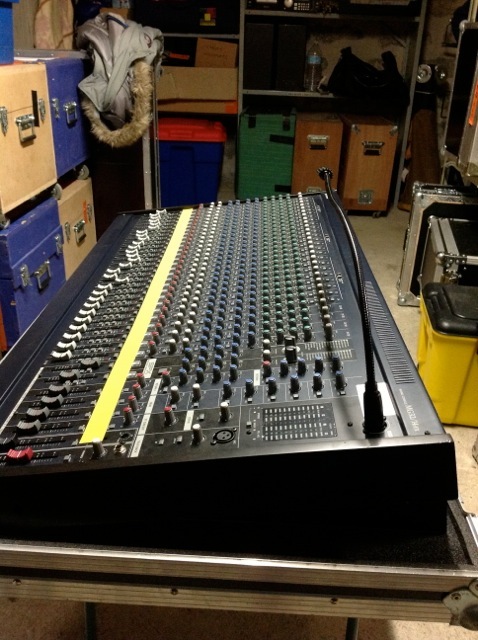 Photo Yamaha MG32/14FX : Yamaha MG32/14FX (65033) (#517885) - Audiofanzine