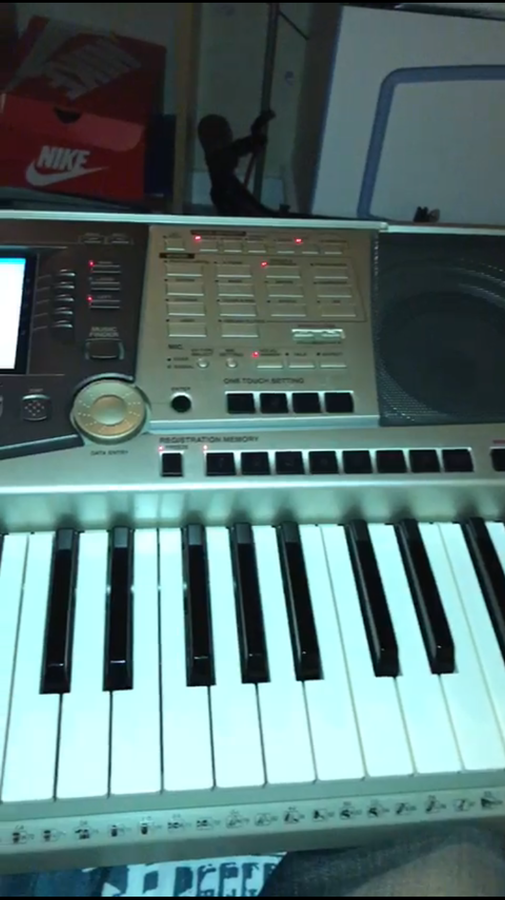 Photo Yamaha PSR2000 IMG 2085.PNG (1760108) Audiofanzine