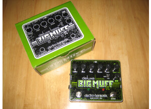 Electro-Harmonix Deluxe Bass Big Muff Pi (66057)