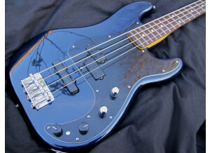 Fender Deluxe Active P Bass Special - Black Rosewood
