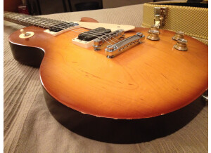 Gibson Les Paul Studio '50s Tribute Humbucker - Satin Honey Burst Dark Back (39825)