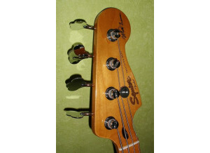 Squier Matt Freeman Precision Bass - Vintage White Maple