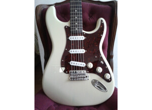 Squier Vintage Modified '70s Stratocaster - Vintage White Rosewood