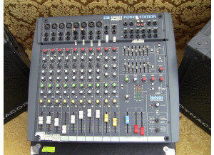 Spirit table de mixage amplifiée