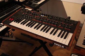 Dave Smith Instruments Pro 2 Dave Smith Instruments Pro 2