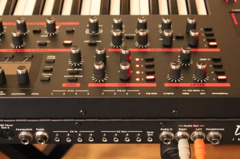 Dave Smith Instruments Pro 2 Dave Smith Instruments Pro 2