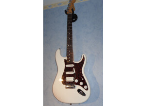 Fender Stratocaster Deluxe Lone Star Rosewood arctic white