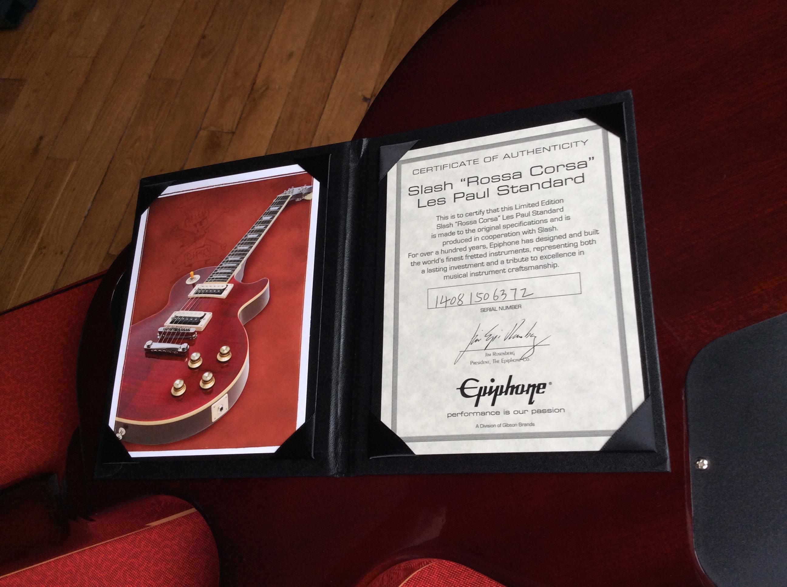 Epiphone Ltd. Ed. Slash "Rosso Corsa" Les Paul Standard Outfit