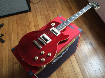 Epiphone Ltd. Ed. Slash "Rosso Corsa" Les Paul Standard Outfit Epiphone Ltd. Ed. Slash "Rosso Corsa" Les Paul Standard Outfit