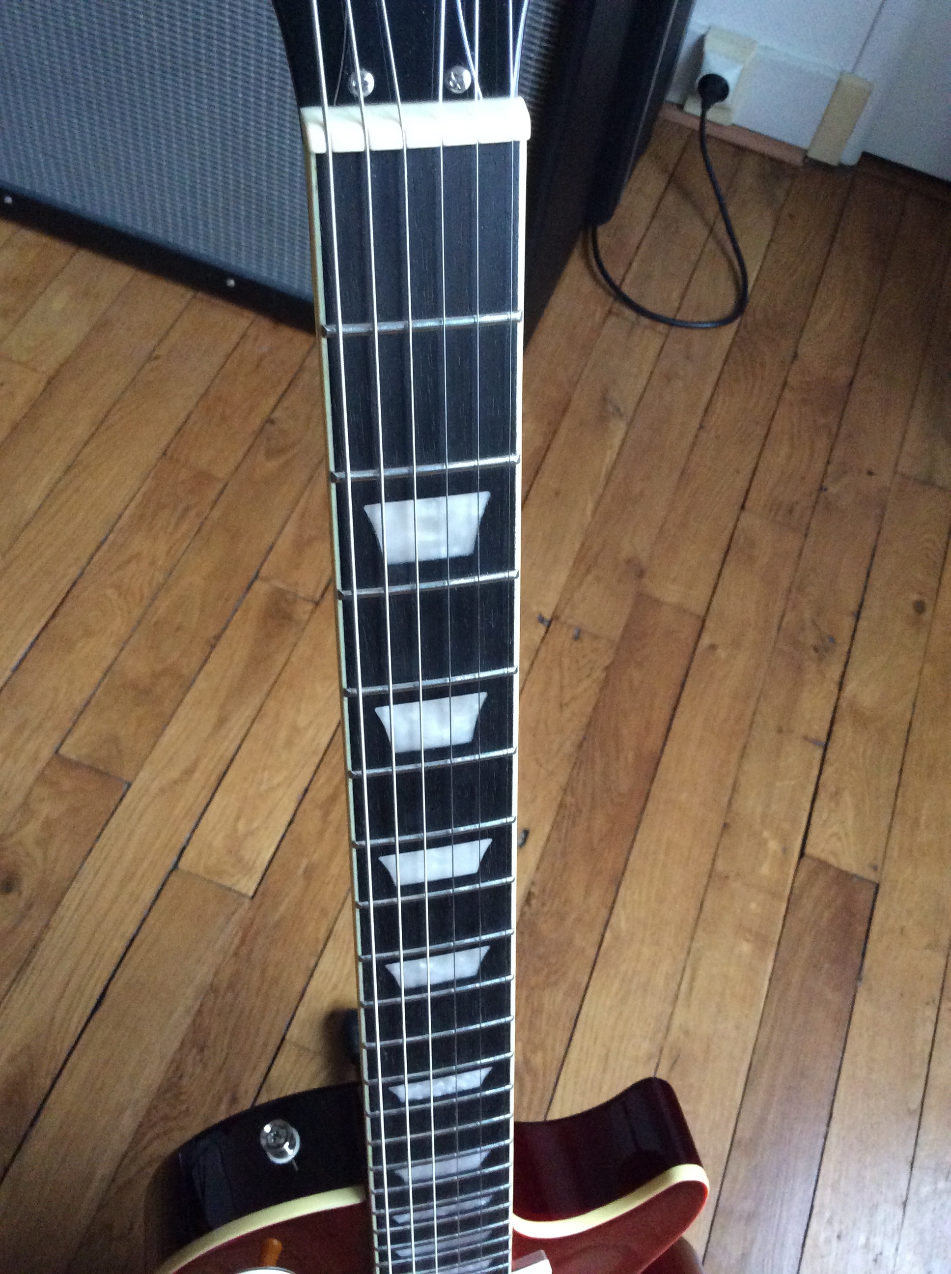 Epiphone Ltd. Ed. Slash "Rosso Corsa" Les Paul Standard Outfit