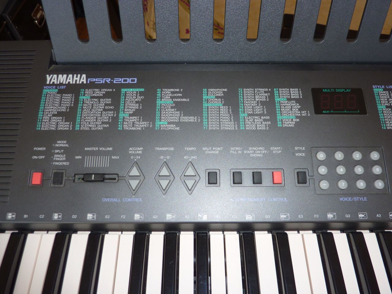 piano yamaha psr 200