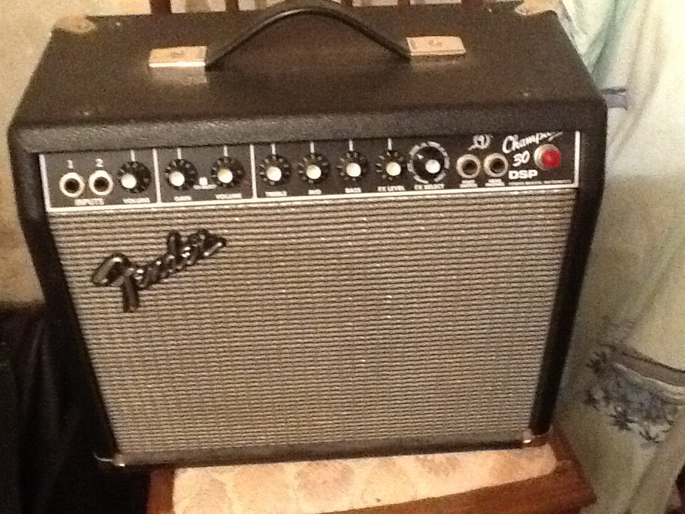 Pictures and images Fender Champion 30 DSP - Audiofanzine