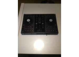 Native Instruments Traktor Kontrol S2 (81738)