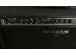 Behringer V-Tone GMX212