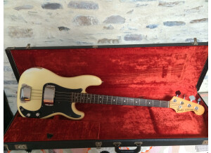 Fender Precision Bass USA de 77