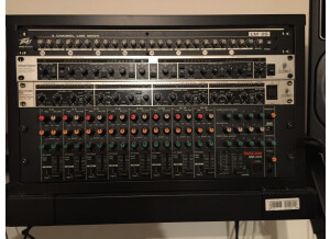 Behringer Multicom Pro MDX4400 (45702)
