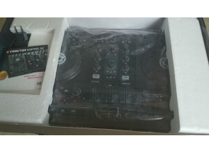 Native Instruments Traktor Kontrol S2 (73001)