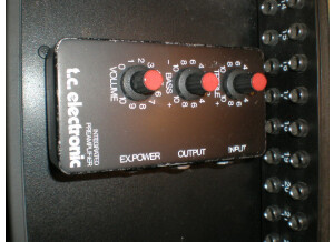 TC Electronic integrated preamp/2 bands equalizer