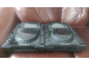 Pioneer CDJ-2000 (99546)
