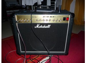 Marshall JCM 2000 DSL401