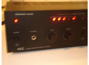 Nec Ampli stéréo NEC modèle AUA 5000E