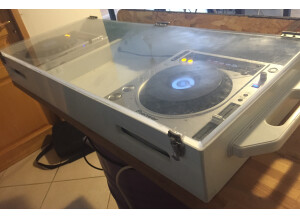 Pioneer CDJ800MK2