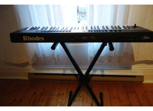 Rhodes Model 660