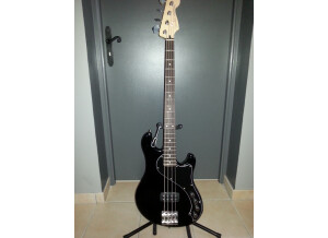 Fender Fender Mexican Deluxe Dimension Bass