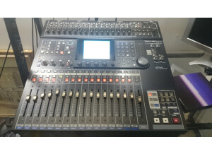 Tascam DM-24 (72729)