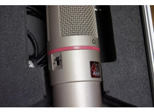 AKG SolidTube (23699)