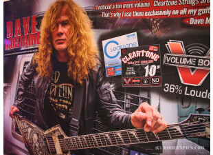 Dave Mustaine Shure MP714 (c) ModernPics